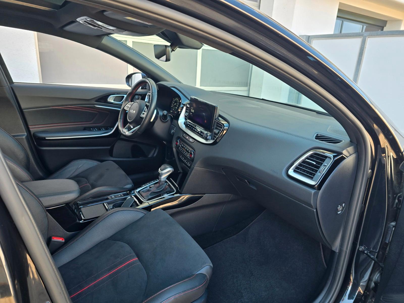 Kia pro cee'd / ProCeed