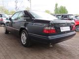 Mercedes-Benz E 200 W124 Coupe 2.Hd*Schiebedach*el.FH v+h - gebrauchte Mercedes-Benz E 200 aus dem Jahr 1996