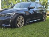 BMW M340i xDrive Touring  - schwarze BMW M340i