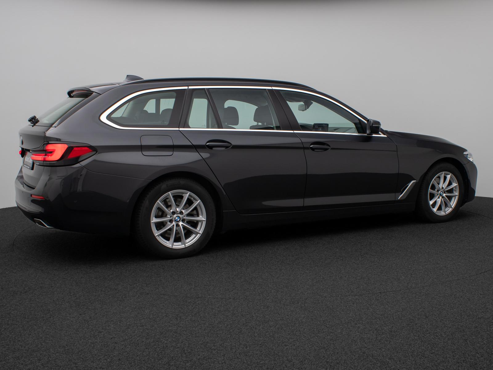 BMW 520 d xD Kamera HUD DAB HiFi Belüftung Leder Komf, миниатюра 6