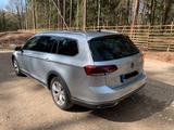Volkswagen Passat Alltrack 4WD TDI STH DSG AHK DCC Business - silberne Volkswagen Passat Alltrack