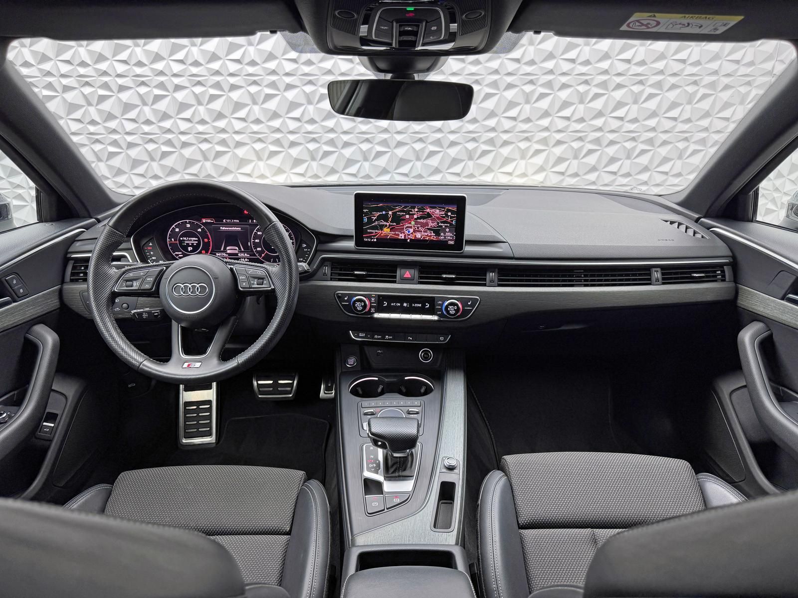 Fahrzeugabbildung Audi A4*40 TDI*S-LINE*PANO*MTRX*ACC*KEY*VIRTUAL*RCAM
