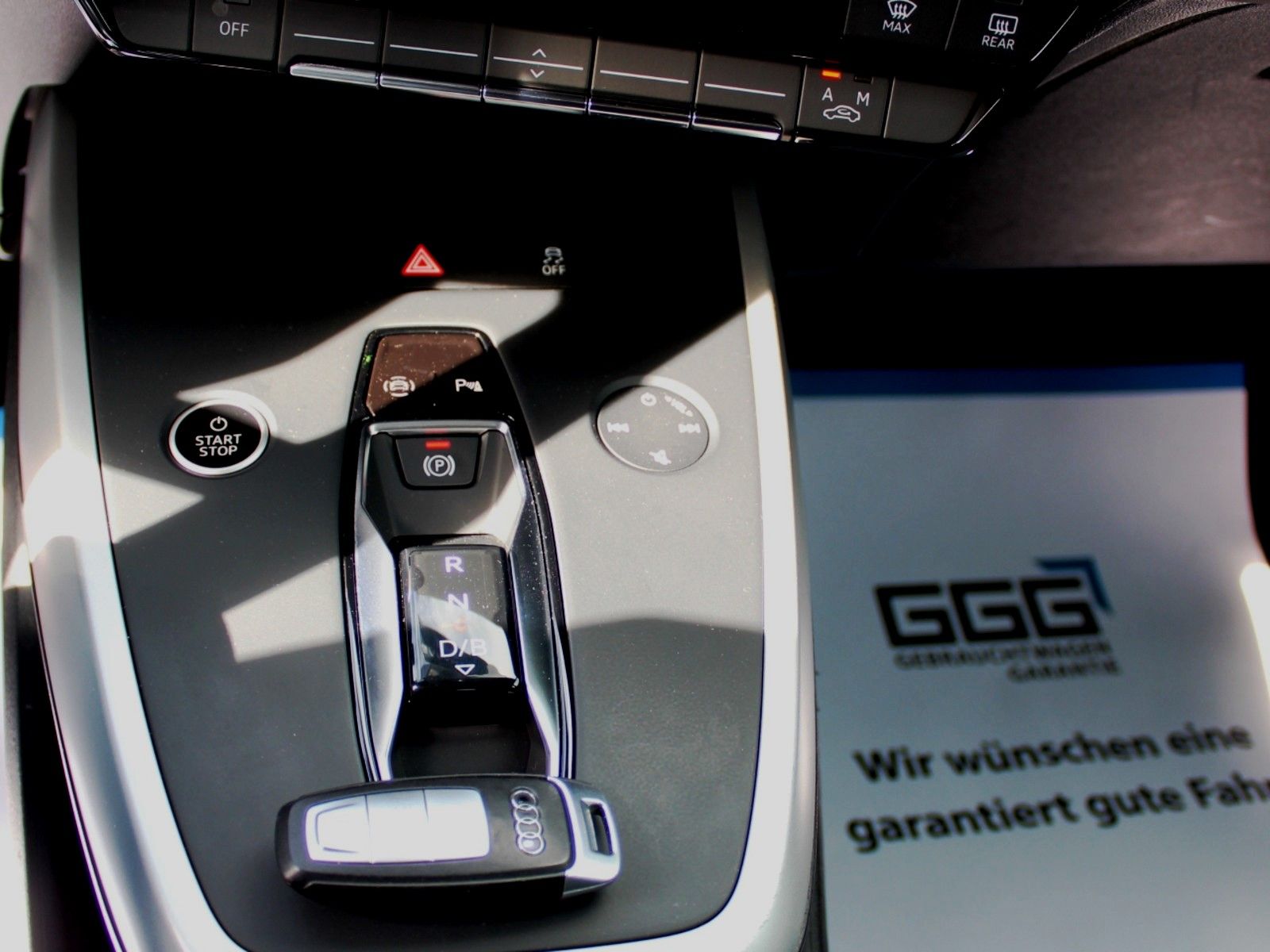 Audi Q4 e-tron 45 quattro AHK LED NAVI 19 Zoll Top foto 20
