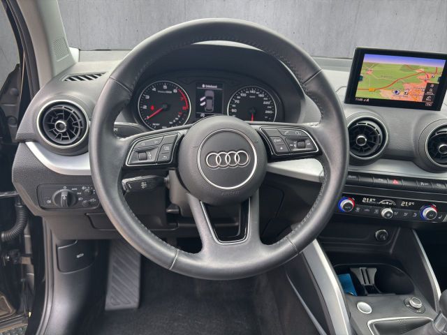 Q2 1.0 30 TFSI sport Navi+AZV abnehmbar+PDC