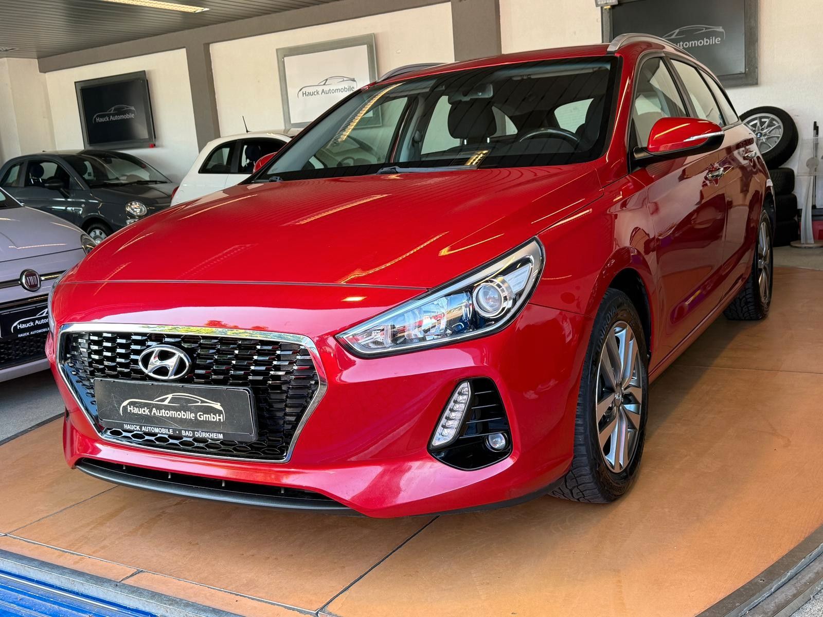 HYUNDAI i30