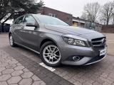 Mercedes-Benz A 200 BE NAVI SITZHZG. PDC ALU PARK-ASSIST EU6 - Mercedes-Benz A 200 Gebrauchtwagen in Hamburg