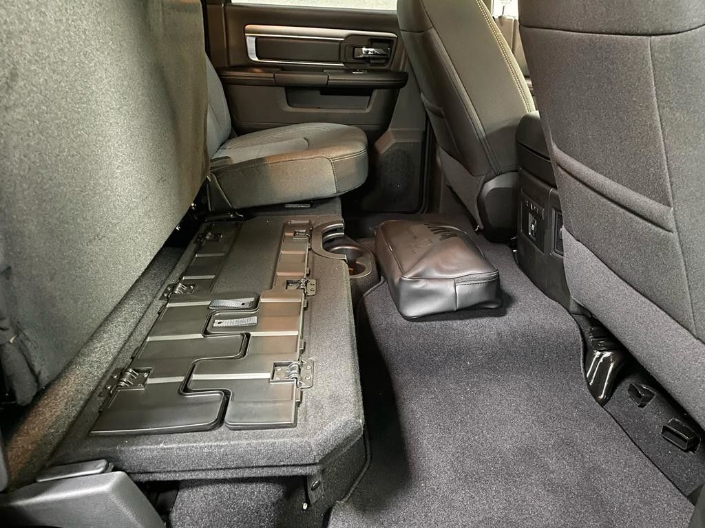 Fahrzeugabbildung Dodge 2023 WARLOCK CREW CAB HEMI 4x4 LPG-SOFORT!