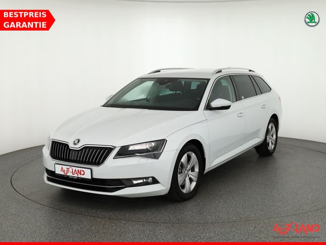 Skoda Superb Combi 2.0 TDI DSG Style Bi-Xenon Navi ACC