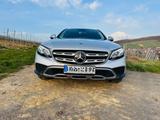 Mercedes-Benz E 220 d 4MATIC T All-Terrain Autom. All-Terrain - Mercedes-Benz E 220 Gebrauchtwagen in Freiburg
