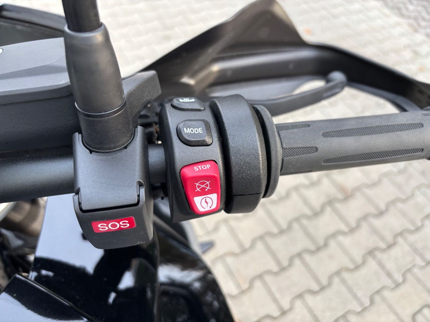 Fahrzeugabbildung BMW S 1000 XR 2 Pakete