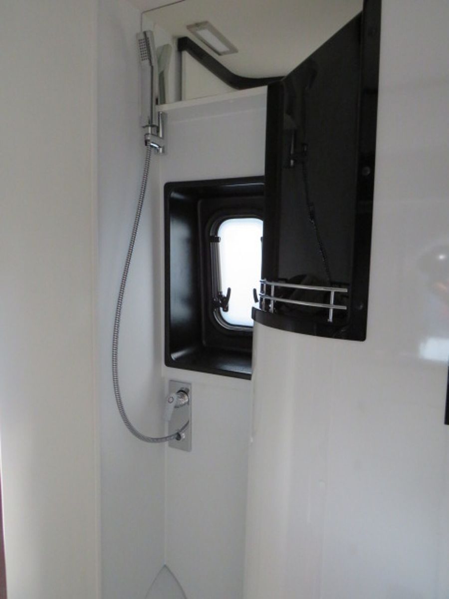 Fahrzeugabbildung Pössl Summit Shine 540 Fiat 140 PS 9754 EUR geschenkt