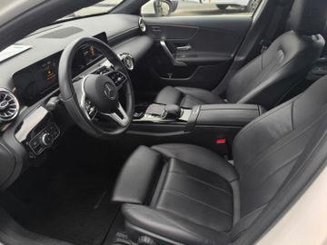 Bild 10 Mercedes-Benz A 180 Progressive LED Kamera Navi SHZ PDC