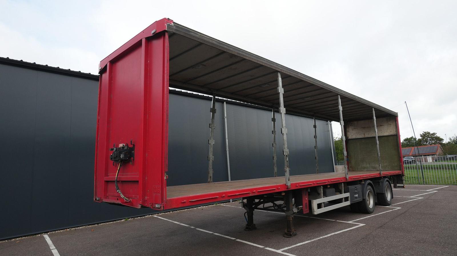 Pacton 2 axle open trailer no curtain