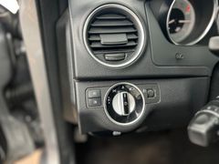 MERCEDES-BENZ C 220 T CDI / DESIGNO / HARMAN KARDON/ AUTOM./ MERCEDES-BENZ C 220 T CDI / DESIGNO / HARMAN KARDON/ AUTOM./