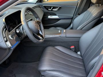 Mercedes E 220 - 12