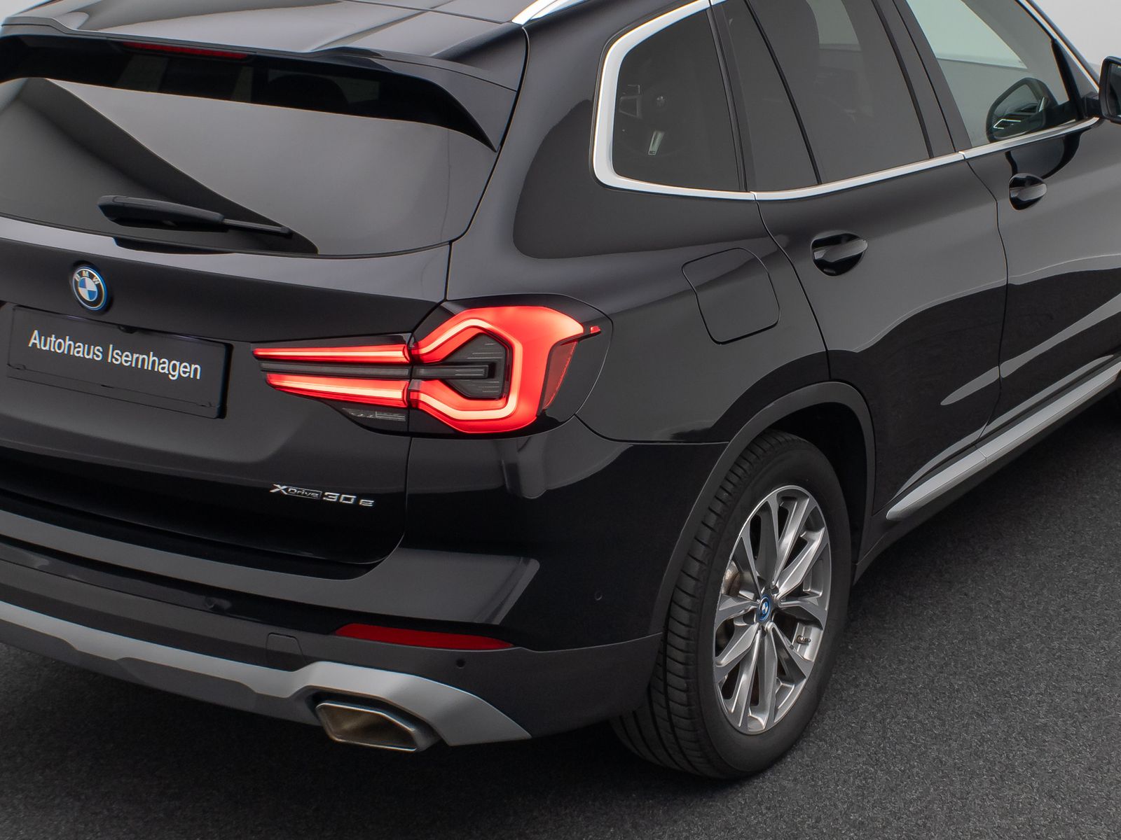 Fahrzeugabbildung BMW X3 xD30e DAB Kamera Panorama 19Zoll Leder Sport