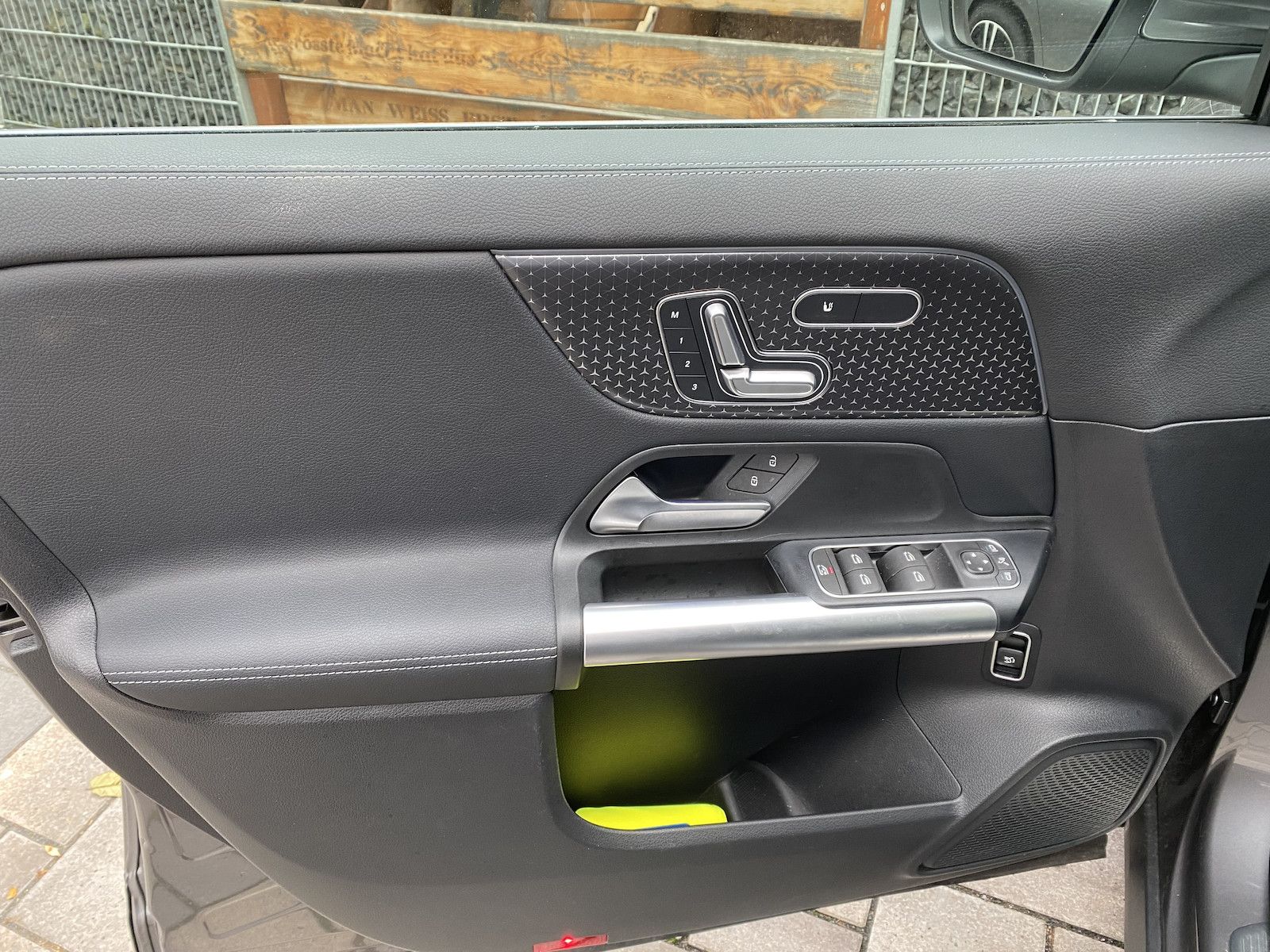 Fahrzeugabbildung Mercedes-Benz GLA 250 4M Progressive Advanced+/