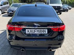 Fahrzeugabbildung XF Portfolio 30d