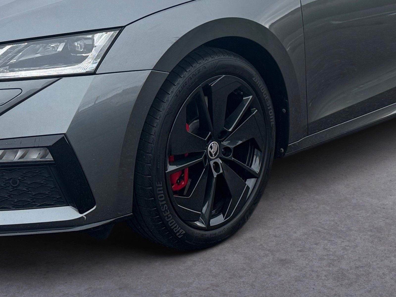 Fahrzeugabbildung SKODA Octavia RS Combi 2.0 TSI