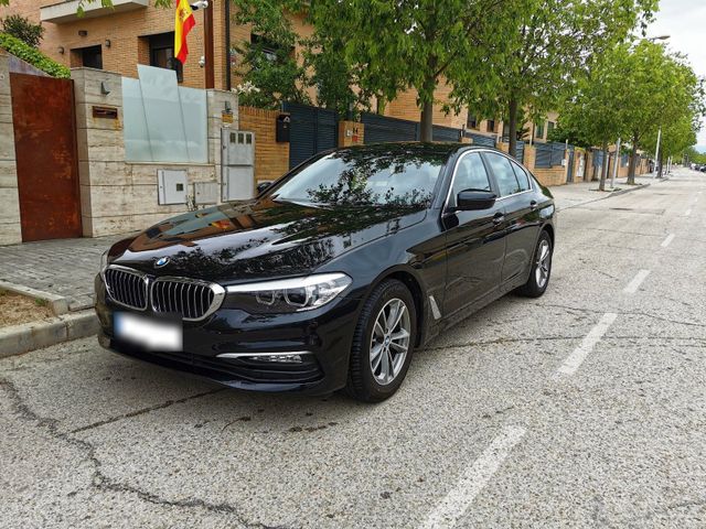 BMW BMW 520d Limousine schwarz Vollleder braun