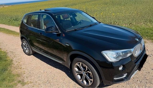BMW BMW X3 F25, EZ 11/15, xDrive 20d, AHK, Pan...