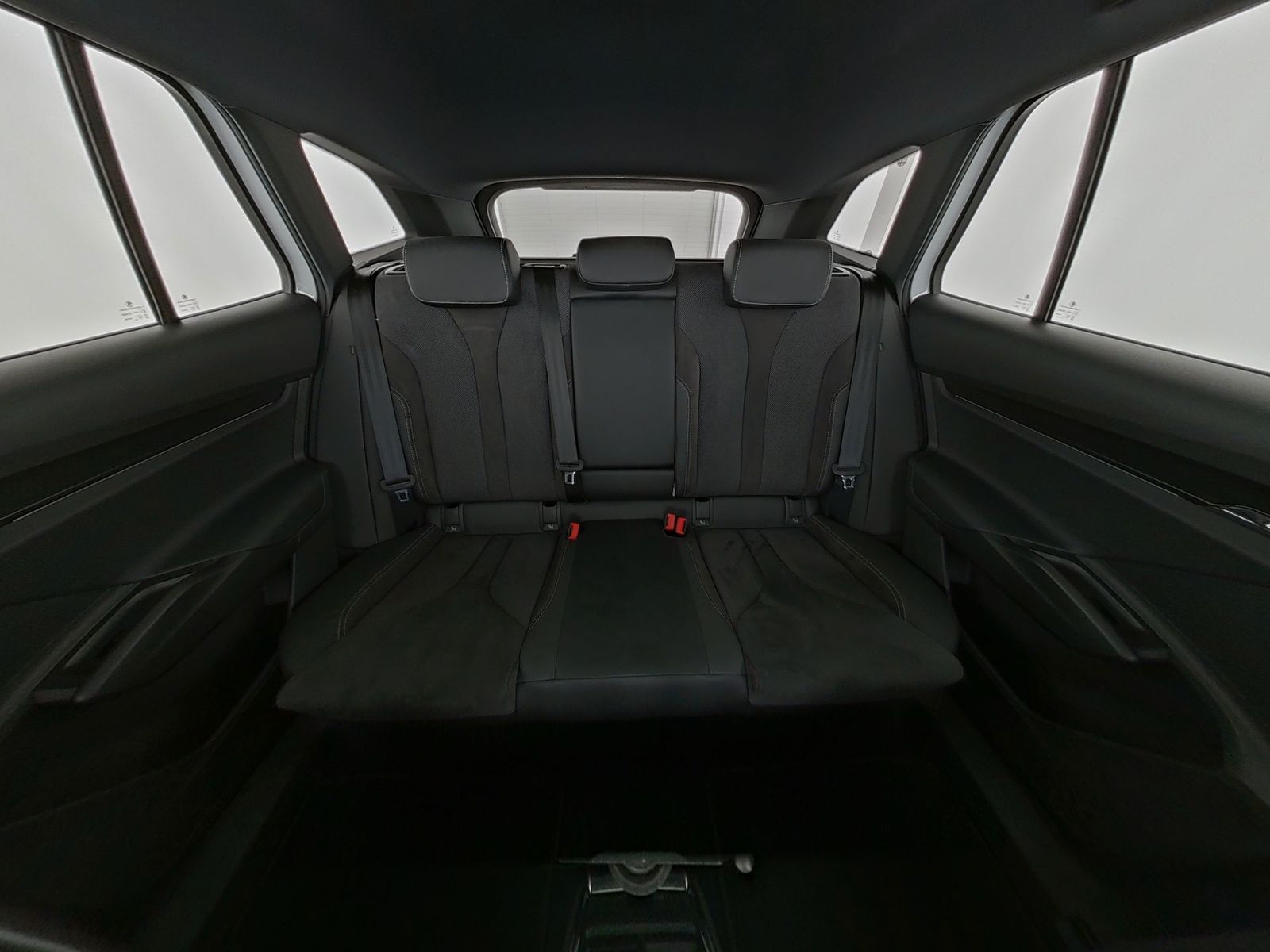 Skoda Enyaq - Bild 17