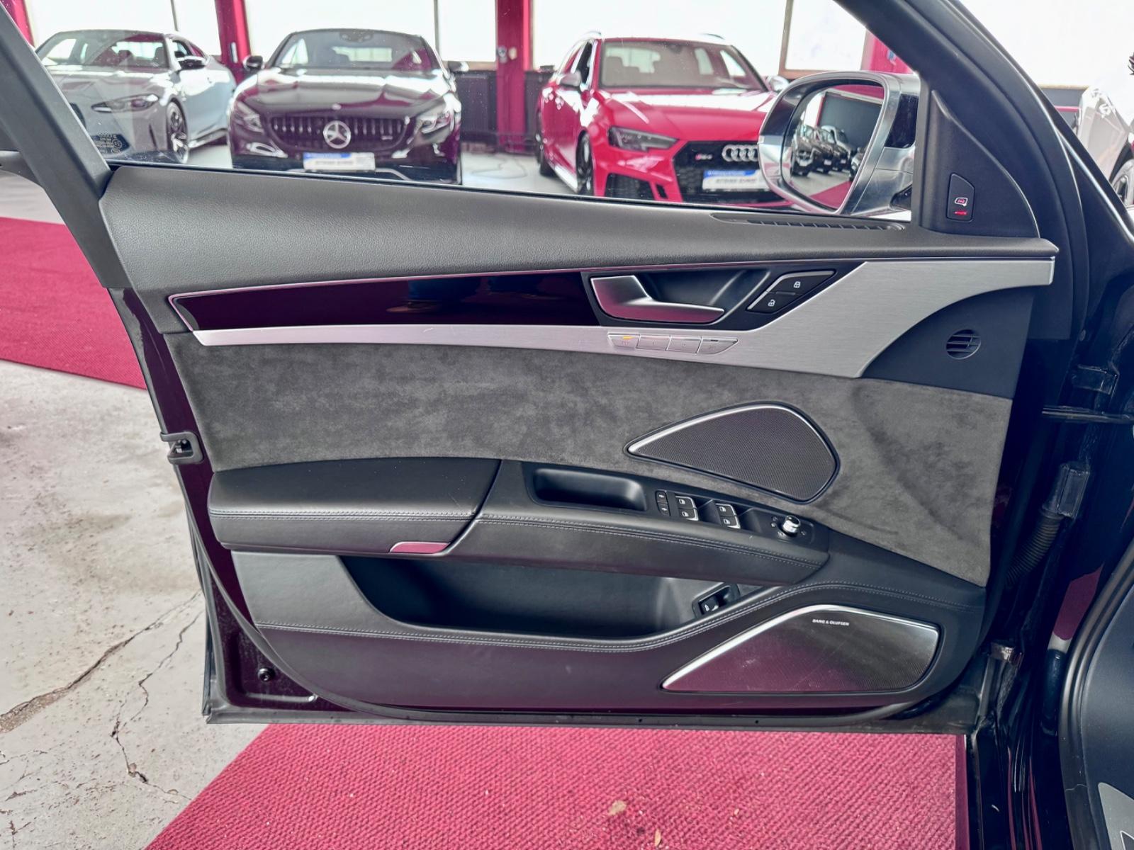 AUDI S8 - 4.0 - 519 ch - CARNET ENTRETIEN - CERAMIQUE AV AR