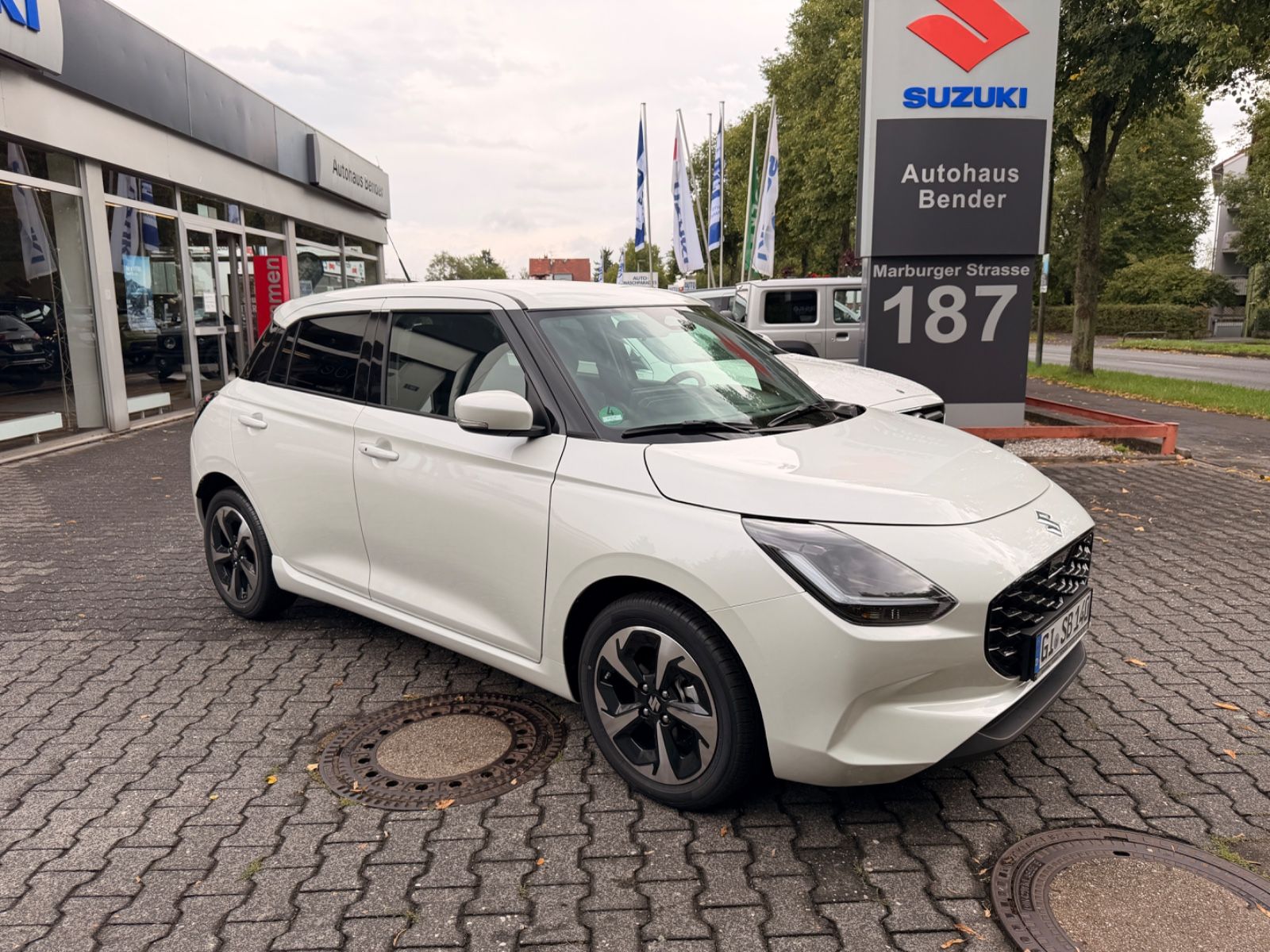 Suzuki Swift 5-Türer 1.2 DUALJET HYBRID Comfort+ imagem 3