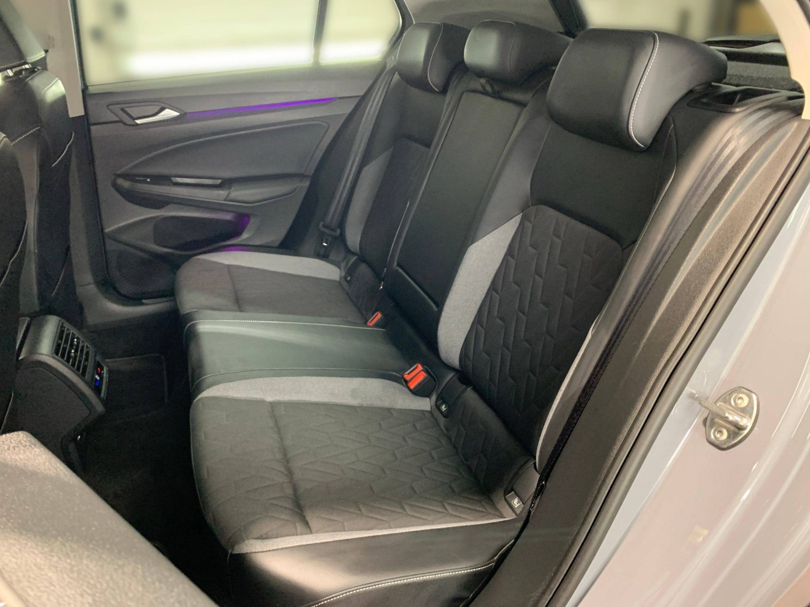 Volkswagen Golf - Bild 11