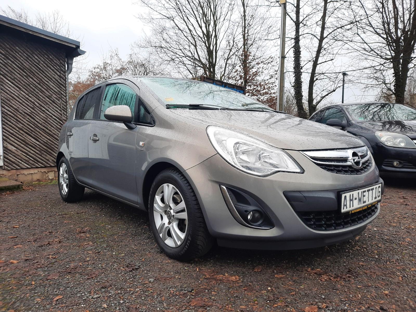 Opel Corsa D Satellite / 1.Hand / Klima / Allwetter