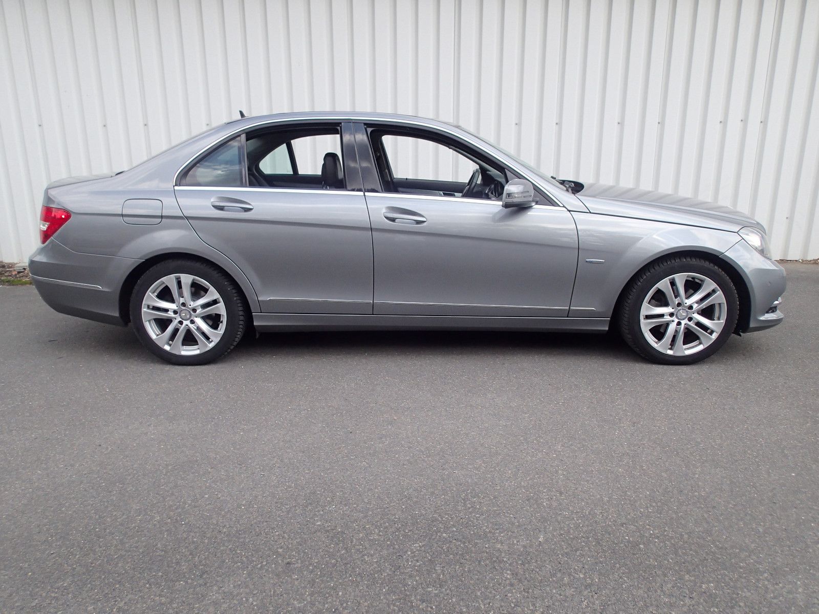Mercedes-Benz C 180 BlueEFFICIENCY AVANTGARDE