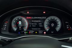 AUDI Q7 55 TFSI PANO*AHK*MATRIX*360*NAVI*ASSIST* AUDI Q7 55 TFSI PANO*AHK*MATRIX*360*NAVI*ASSIST*