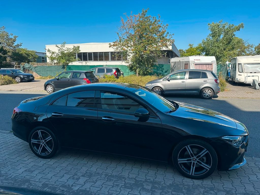 Image of Mercedes-Benz CLA 200