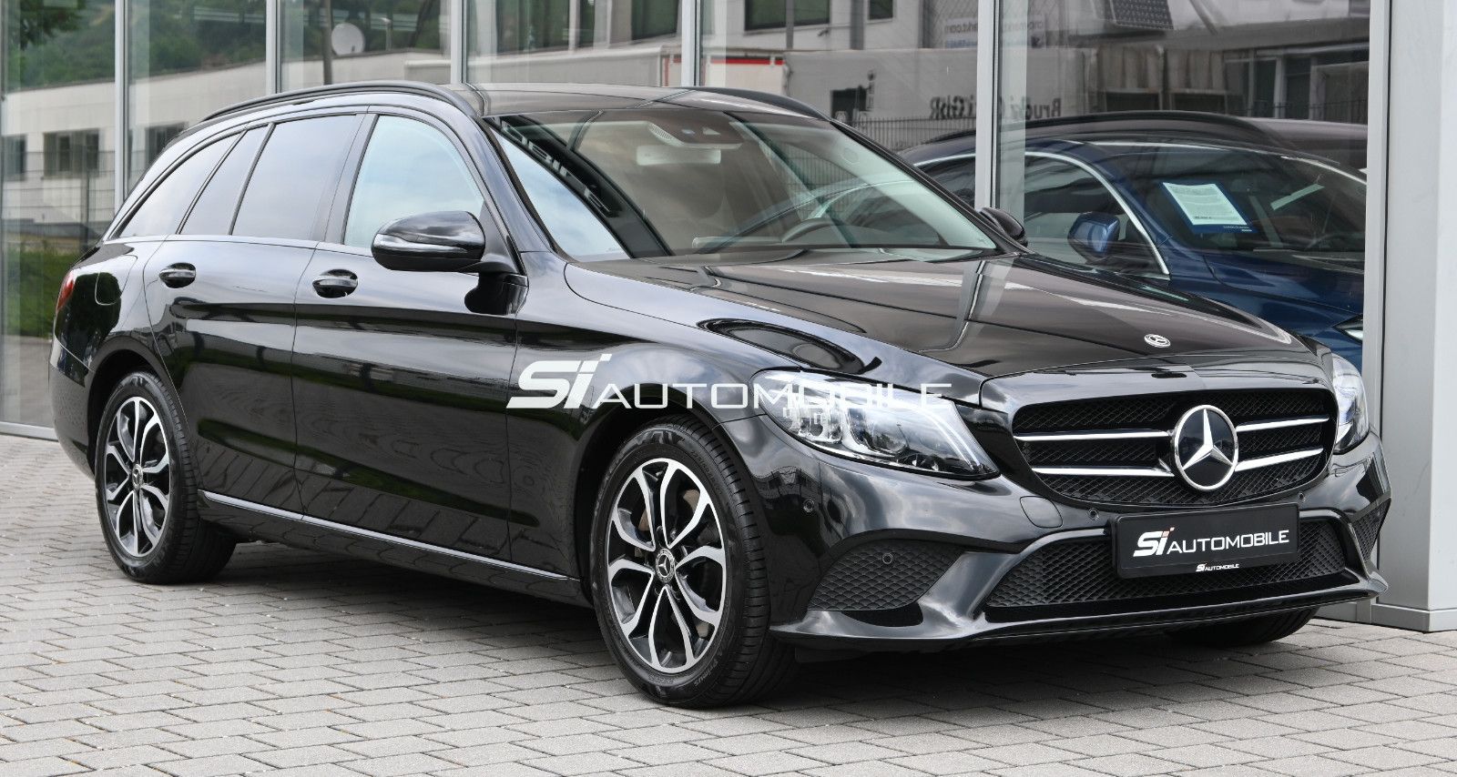 Fahrzeugabbildung Mercedes-Benz C 300 T Aut. Avantgarde °NIGHT°MULTIBEAM°KAMERA°