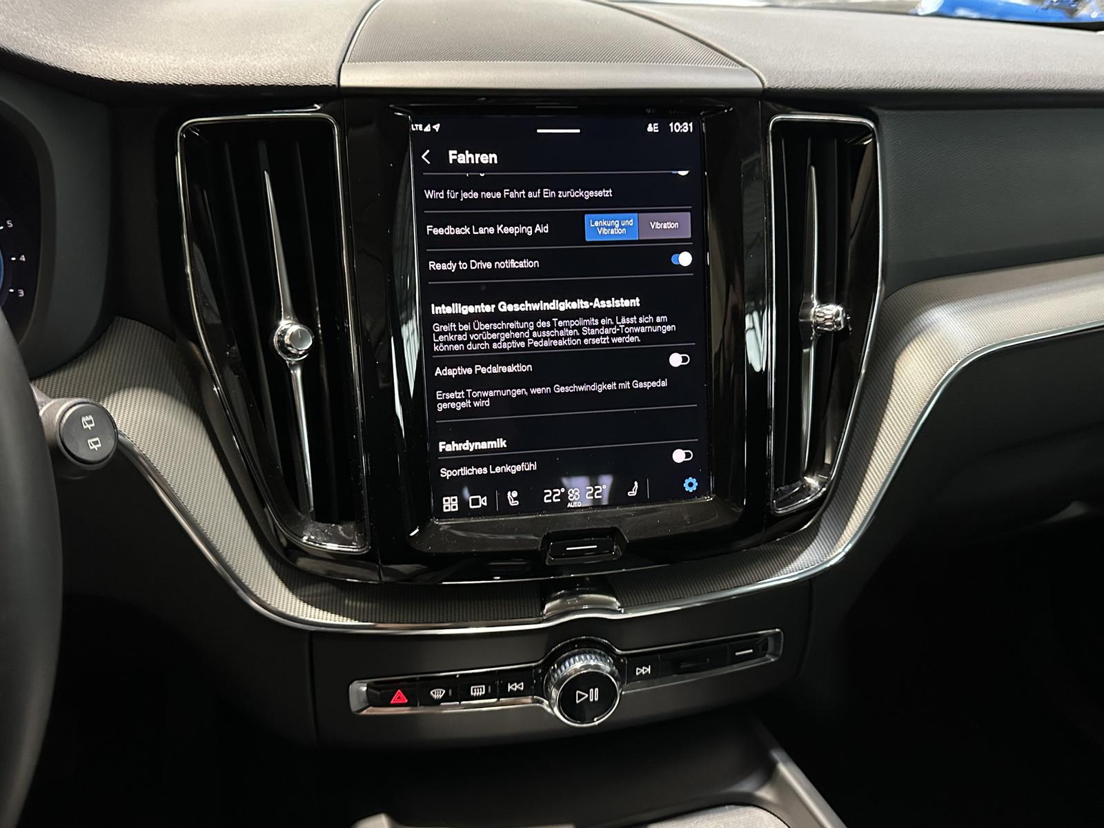 Volvo XC60 Core Leder R.Cam Navi AWD 4xSHZ LED DAB, миниатюра 26