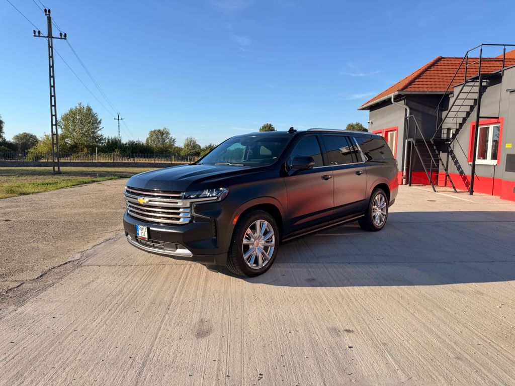 Image of Chevrolet Suburban