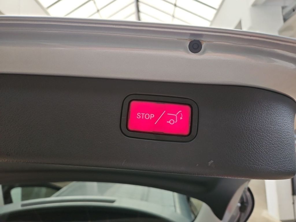 Fahrzeugabbildung Mercedes-Benz C 180 T Avantg. Distronic+ LED SHZ Ambie.