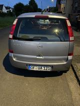 Opel Meriva 1.6 - - Opel Meriva mit Halbautomatikschaltung
