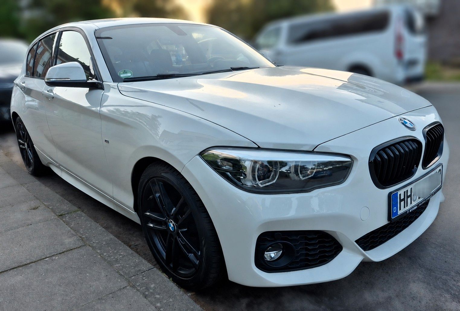BMW 118i M Sport Shadow Edition | Leder | LED | TÜV