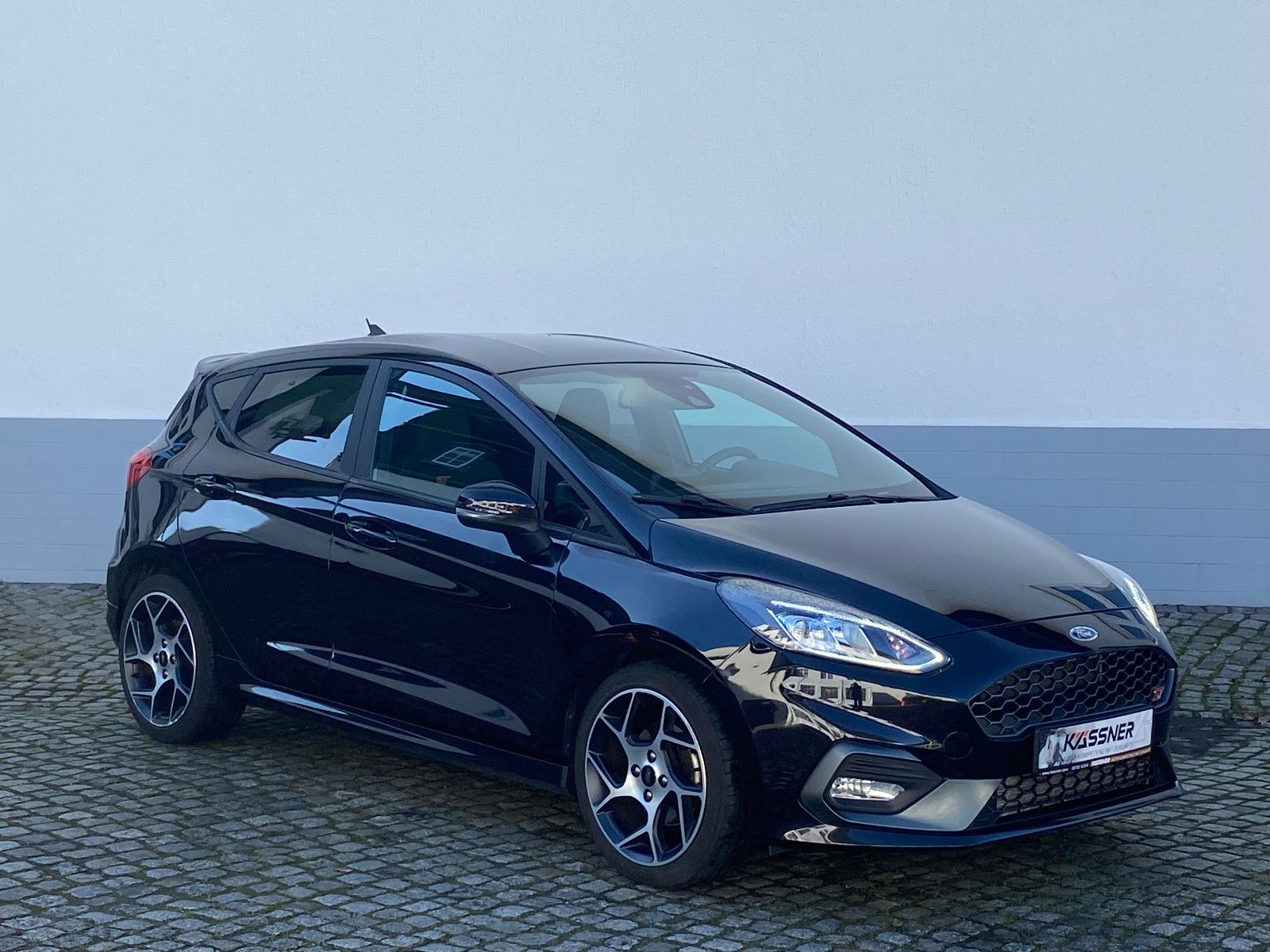 Fahrzeugabbildung Ford Fiesta 1.5 EcoBoost ST *LED*SHZ*Sportfahrwerk