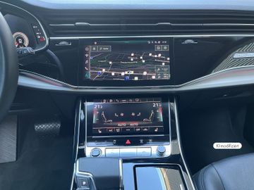 Audi Q8 - 11