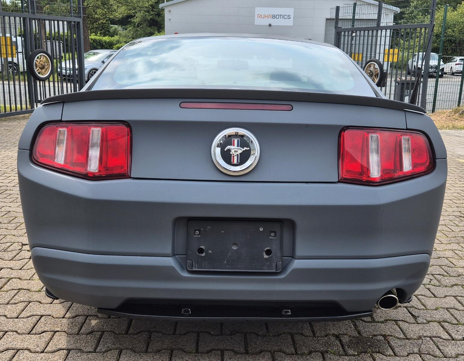 Ford 4.0 V6 Coupe Matt lackiert  Sportfahrwerk 18"