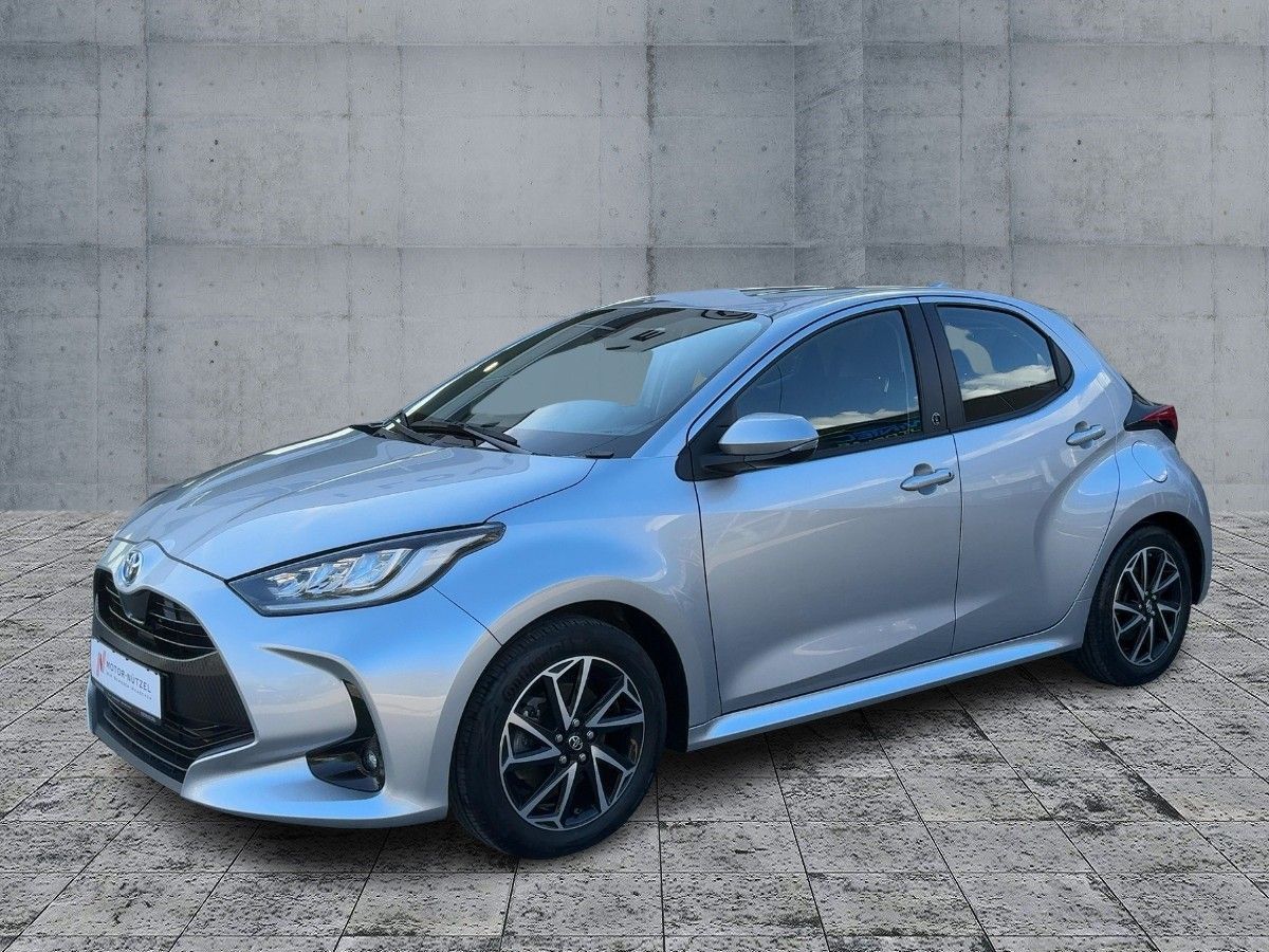 Toyota Yaris 1.5 Hyb. TEAM D LED+ACC+APP+RFK+SHZ+LM16" imagem 2