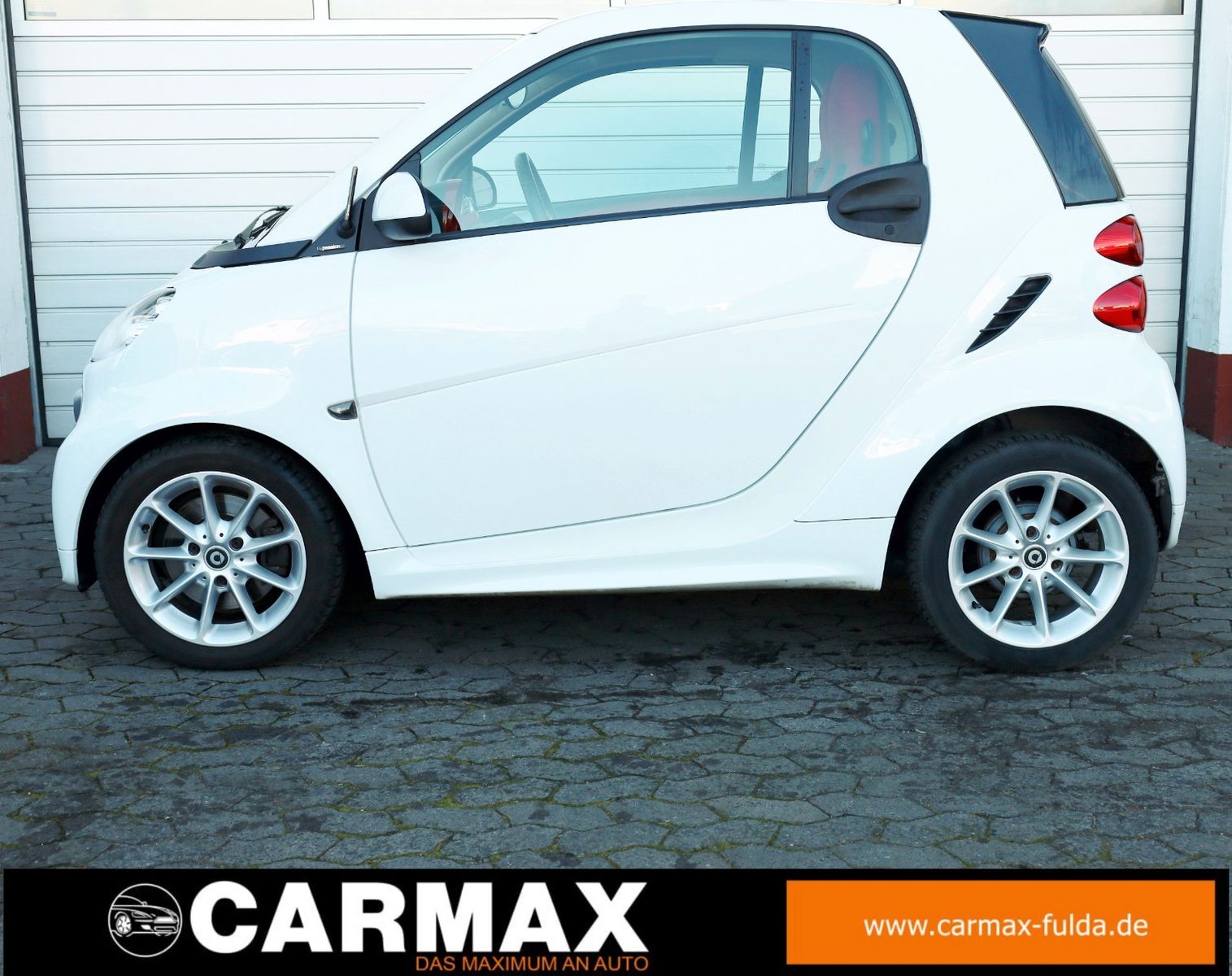 Fahrzeugabbildung Smart ForTwo coupe Micro Hybrid Drive 52kW Panorama