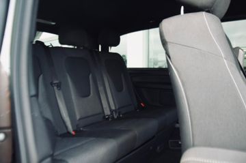 Mercedes V 220 - 12