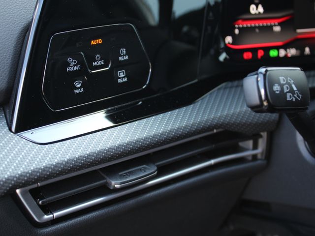 Golf VIII R Performance Leder*UPE 72.900,- EUR !