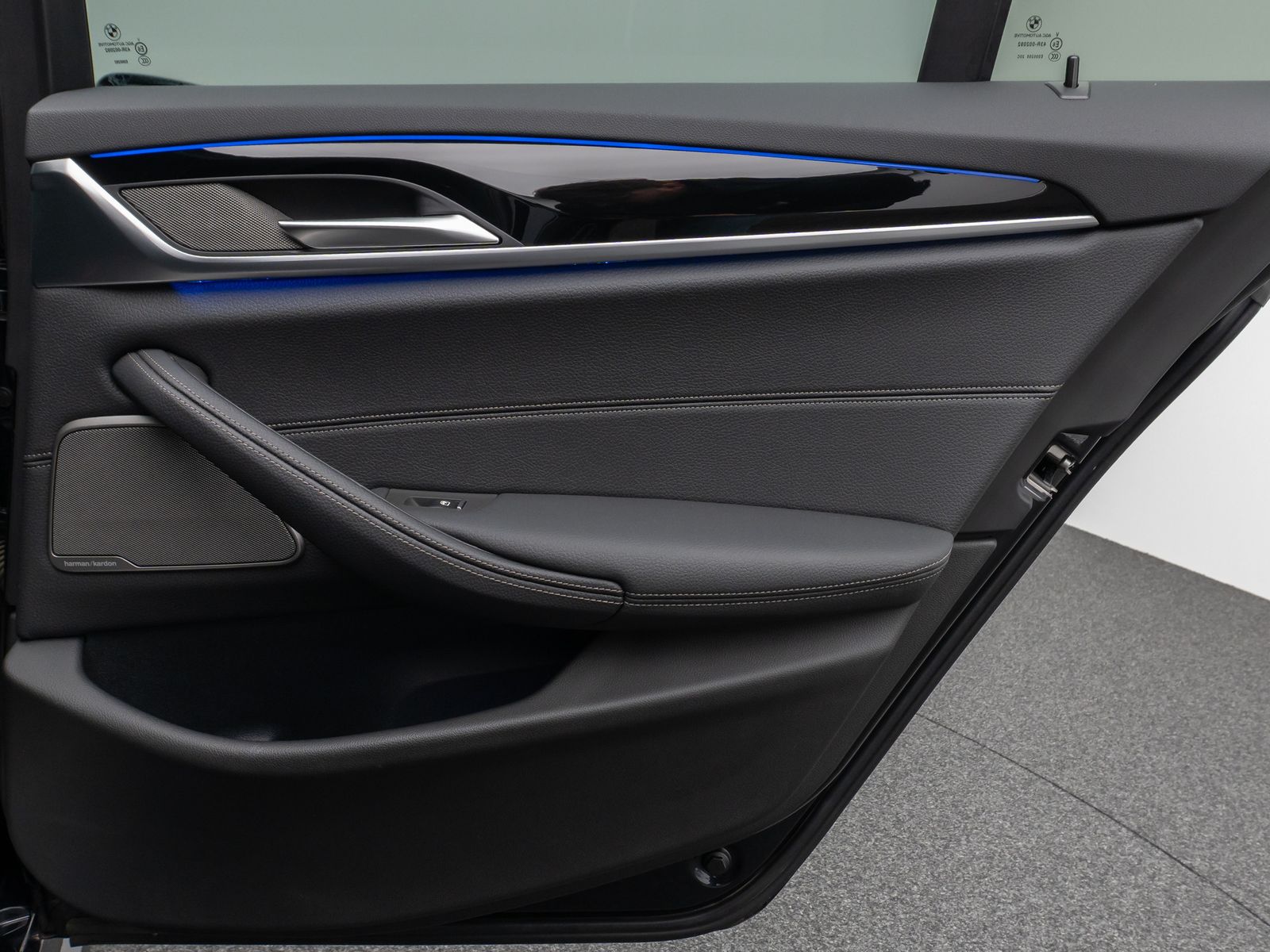 Fahrzeugabbildung BMW 540d xD M Sport Panoram Kamera Laser HUD DAB H/K