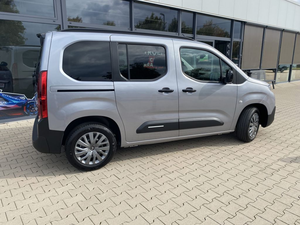 Fahrzeugabbildung Citroën Berlingo M Benzin 110 PLUS *Sitzh.*Rückfahrkam*