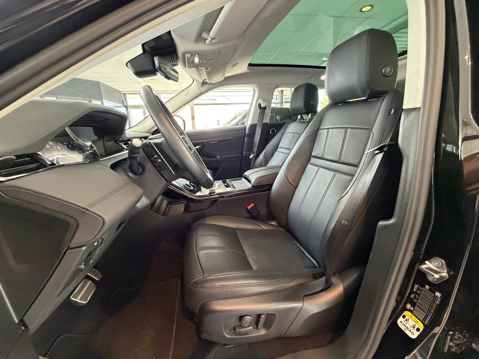 Fahrzeugabbildung Land Rover Evoque R-Dynamic SE/PANORAMA/MERIDIAN/KAMERA