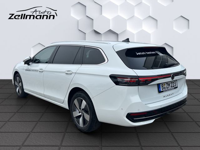 Passat Variant EL 2.0 TDI DSG StHz AhK Navi Lede